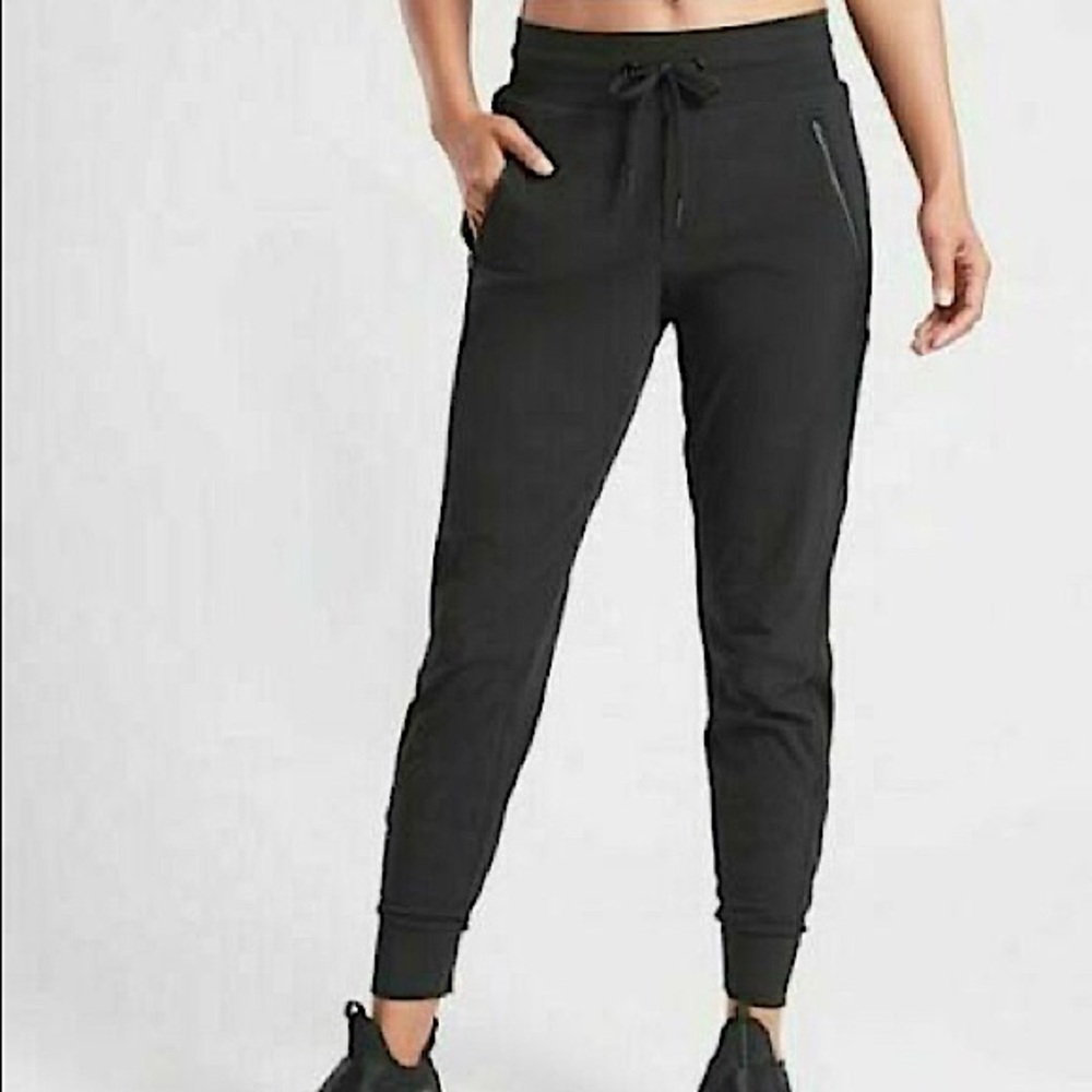 Athleta North Trekkie Joggers